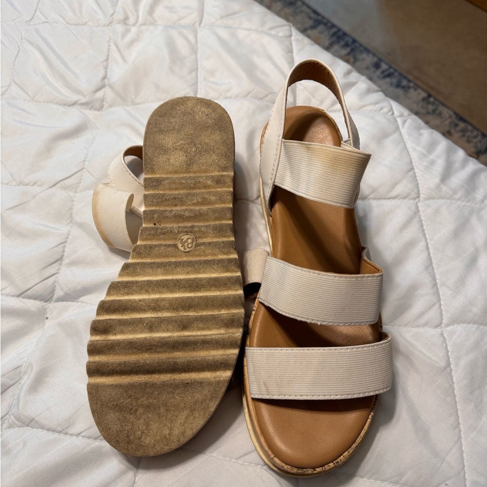 White wedges